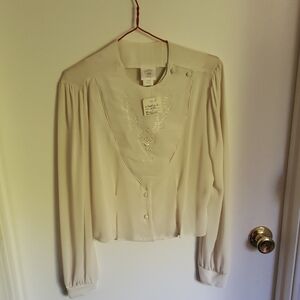 Chic Cream Blouse with Embroidered Accents